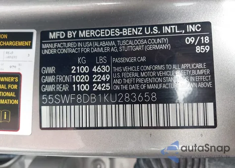 2019 Mercedes-Benz C 300 z USA, uszkodzony, nr VIN 55SWF8DB1KU283658